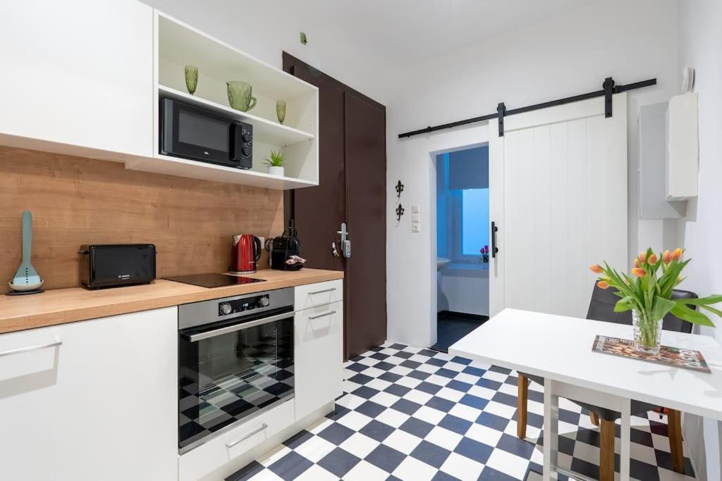 Апартаменти Practical 1Br Flat By Center By Hm Відень Екстер'єр фото
