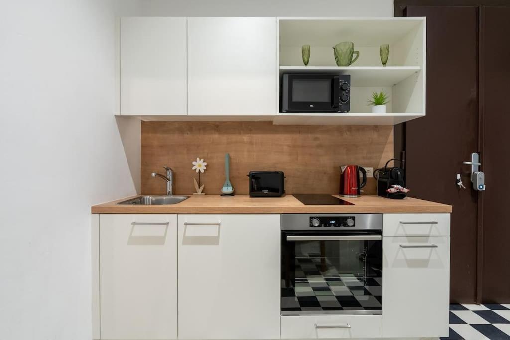 Апартаменти Practical 1Br Flat By Center By Hm Відень Екстер'єр фото